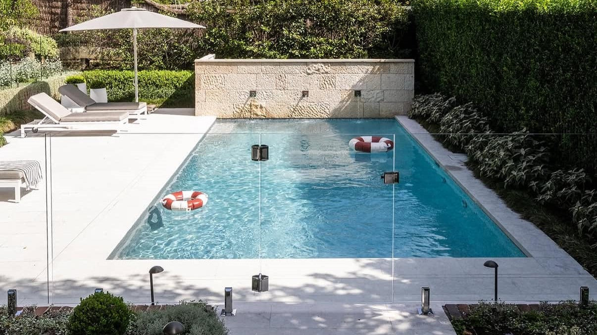 Welded Base vs Separate Packer Spigots | Australian Pool Fence Guide ...